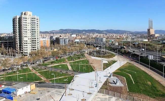Magnifica Isla De La Playa Forum Y Ccib 圣阿德里安-德贝索斯